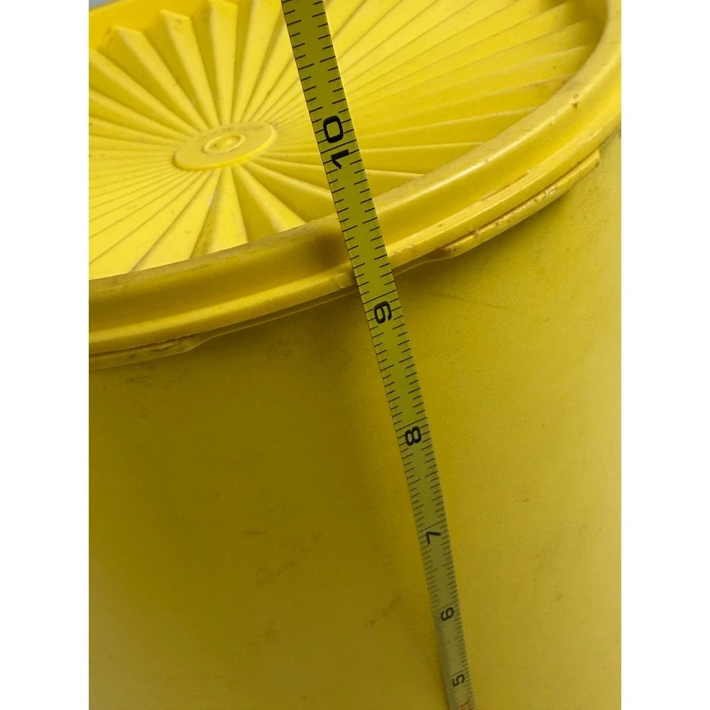 Vintage Tupperware Yellow Servalier Canister Sunburst Lid Floral 805-7 Large